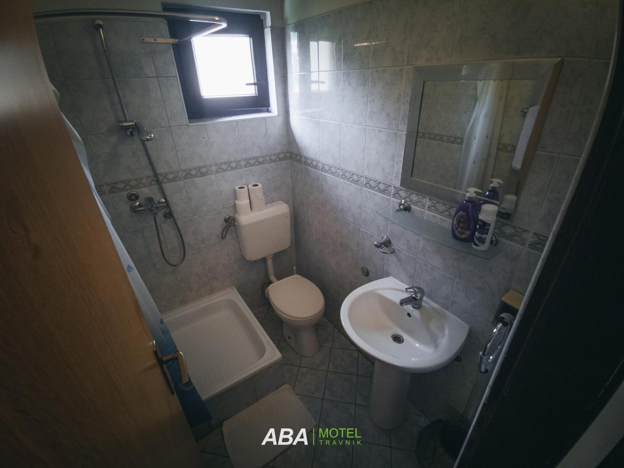 Garni Motel Aba Travnik Eksteriør bilde