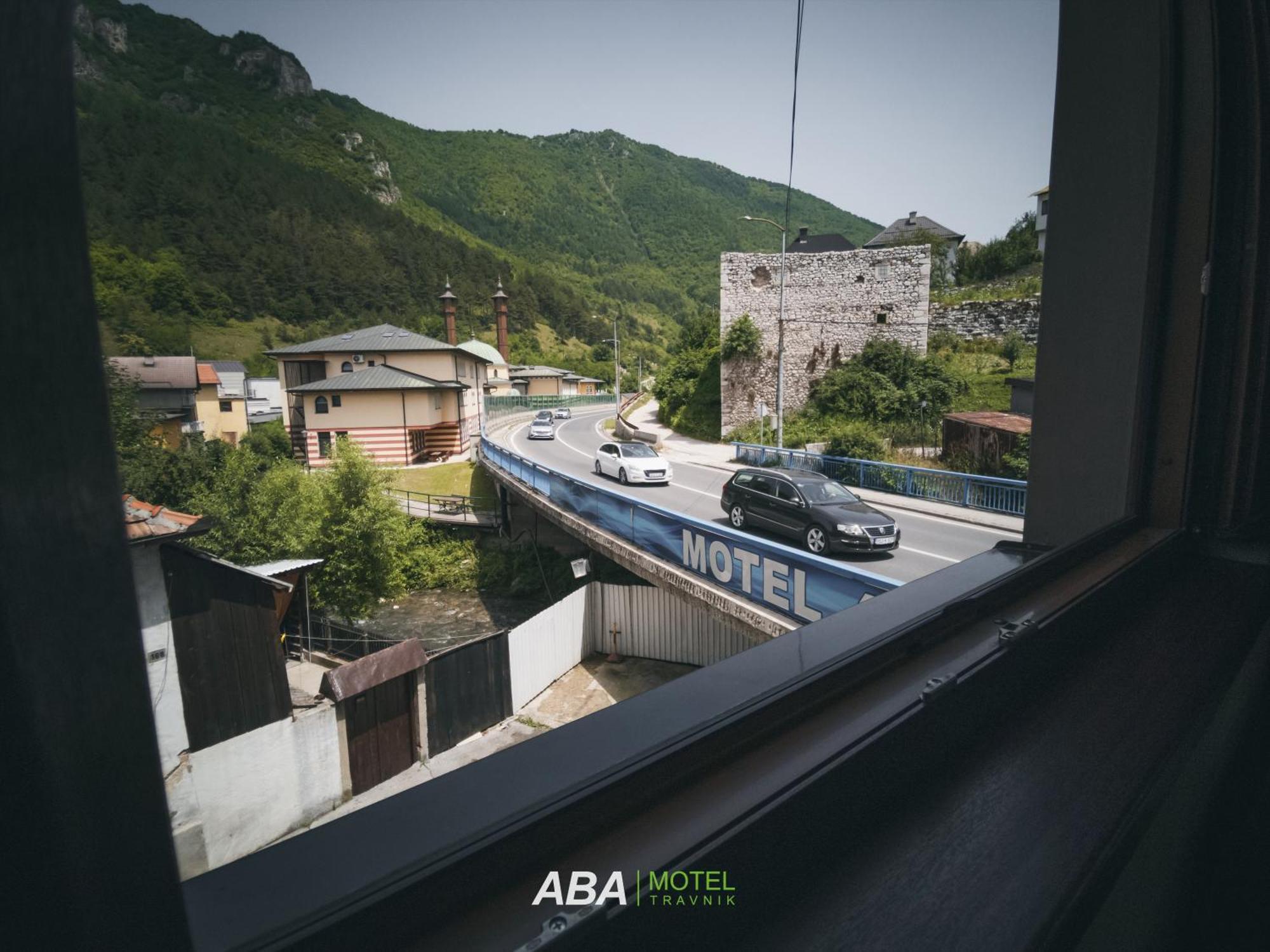 Garni Motel Aba Travnik Eksteriør bilde
