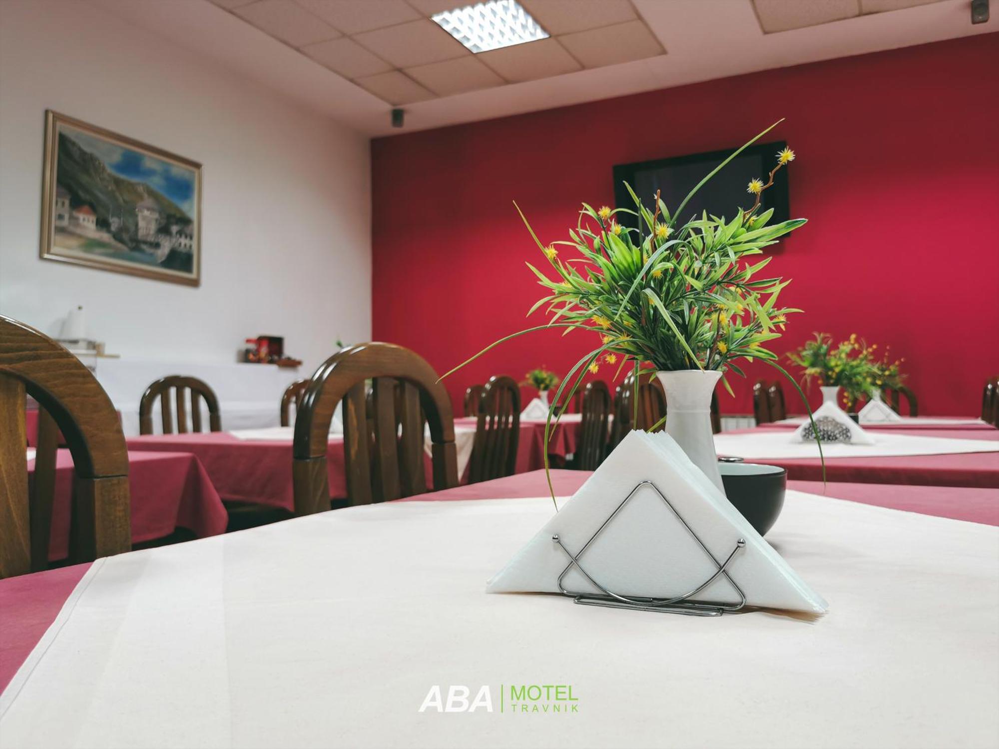Garni Motel Aba Travnik Eksteriør bilde